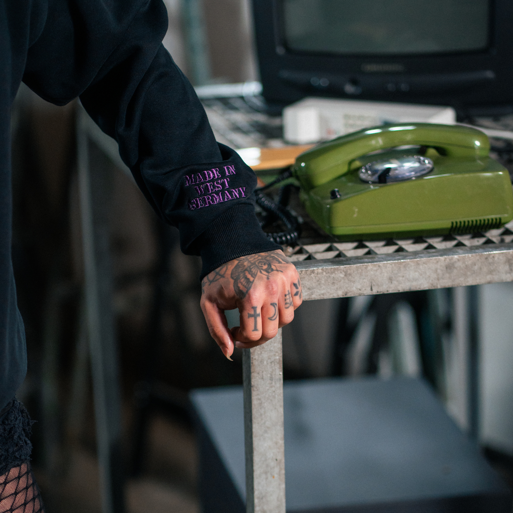 80s Corporate Pullover - Zeitmaschinen GmbH Lila
