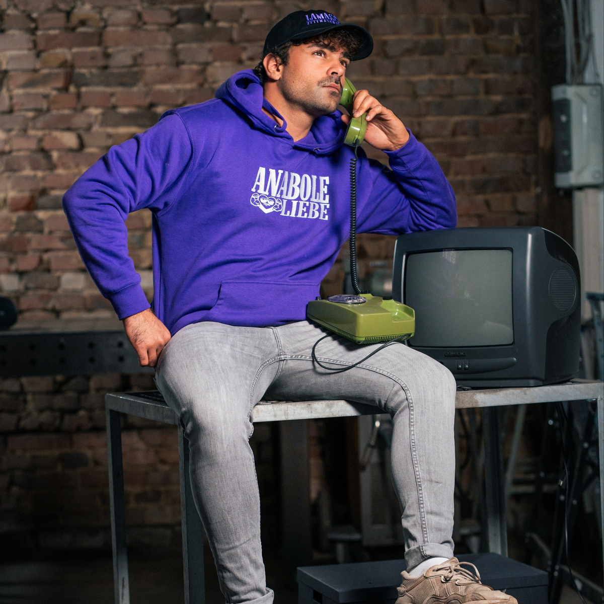 80s Hoodie - Anabole Liebe Lila